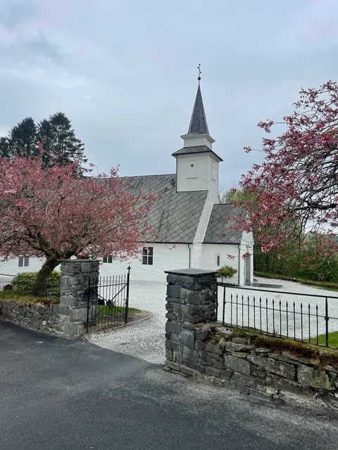 Seremonisted: Åsane gamle kirke.