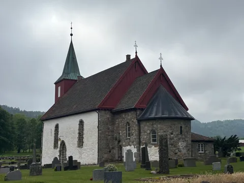 Seremonisted: Hedrum kirke.