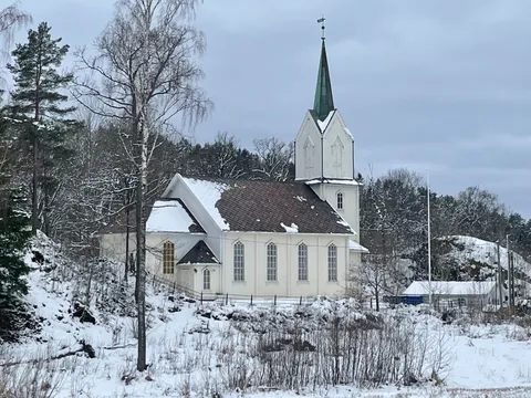 Seremonisted: Holmsbu kirke.