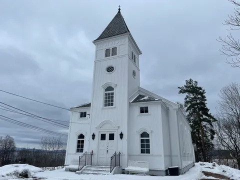 Seremonisted: Nærsnes kirke.