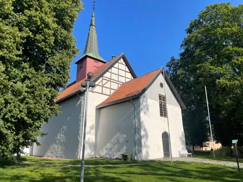 Seremonisted: Sem kirke.