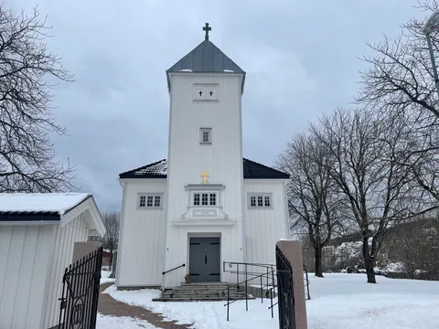 Seremonisted: Slemmestad kirke.